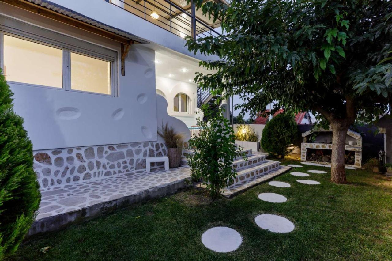 Newly Built All Season Resort Nea Silata Exterior photo